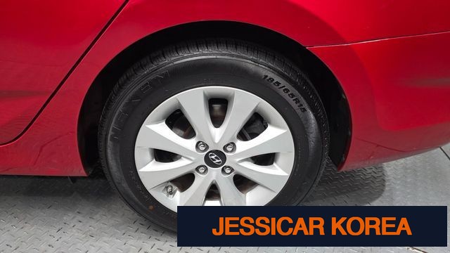 2016 Hyundai Accent (new model) - Thumbnail 9