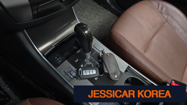 2015 Hyundai Veracruz - Thumbnail 2