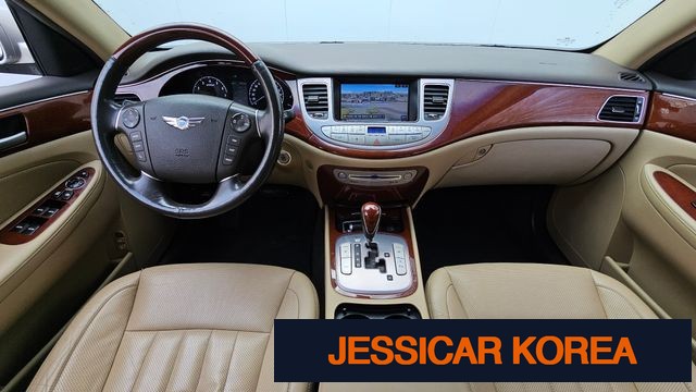 2012 Hyundai Genesis - Thumbnail 7