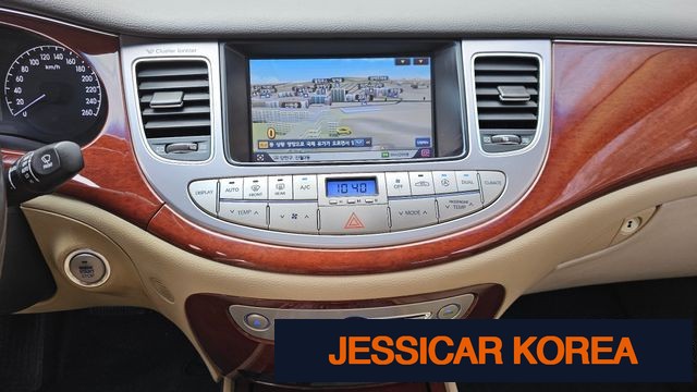 2012 Hyundai Genesis - Thumbnail 12