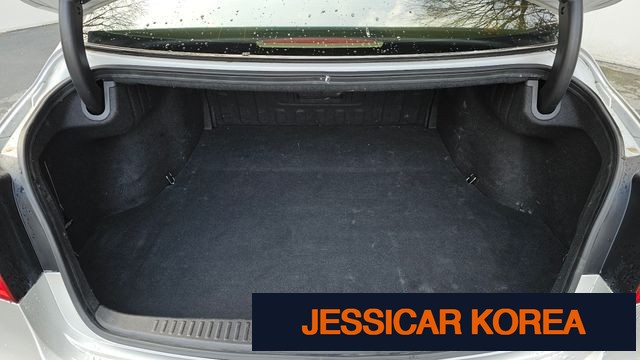 2012 Hyundai Genesis - Thumbnail 20