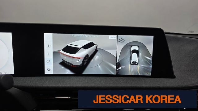 2022 Kia EV6 - Thumbnail 13