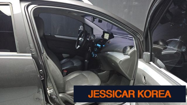 2014 Chevrolet Spark - Thumbnail 14