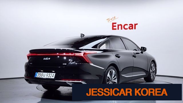 2022 Kia K8 Hybrid - Thumbnail 4