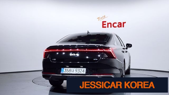 2022 Kia K8 Hybrid - Thumbnail 8