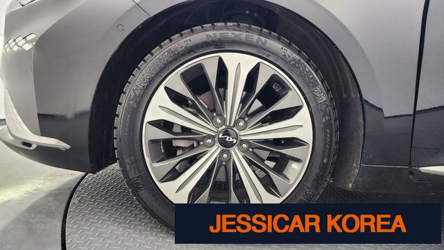 2022 Kia K8 Hybrid - Thumbnail 15