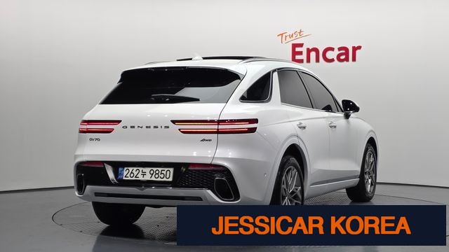 2023 Genesis GV70 - Thumbnail 7