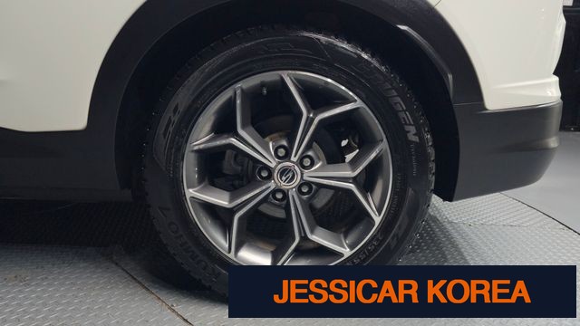 2019 KG Mobility Beautiful Korando - Thumbnail 2