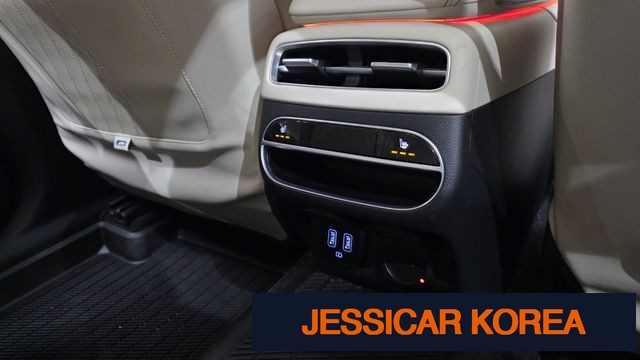 2022 Genesis GV70 - Thumbnail 12