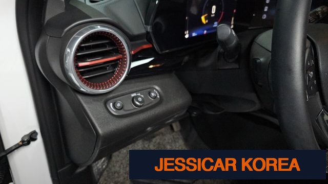 2025 Chevrolet Trax Crossover - Thumbnail 19