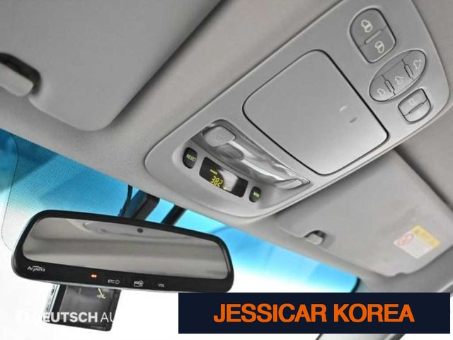 2010 Kia Carnival R - Thumbnail 4