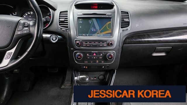 2013 Kia New Sorento R - Thumbnail 2