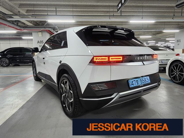 2022 Hyundai Ioniq 5 - Thumbnail 15