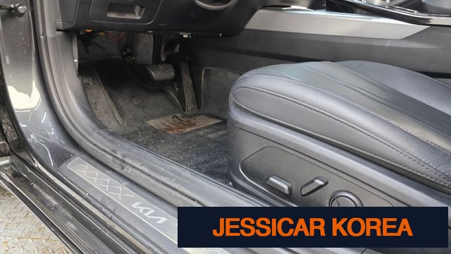 2022 Kia K8 Hybrid - Thumbnail 16