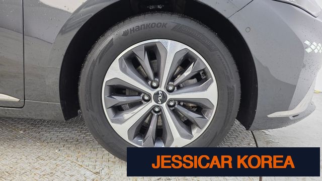 2022 Kia K8 Hybrid - Thumbnail 19
