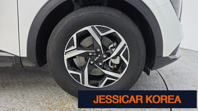 2023 Kia Sportage 5th Gen - Thumbnail 5