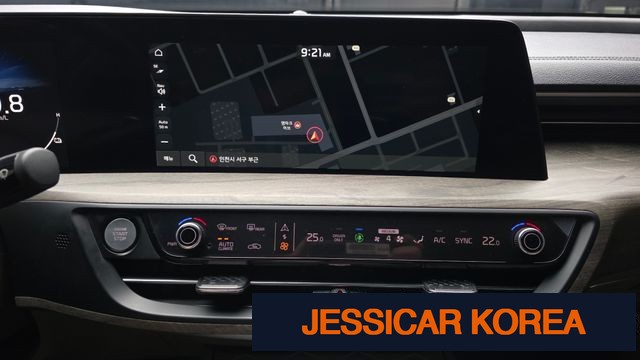 2023 Kia K8 Hybrid - Thumbnail 2