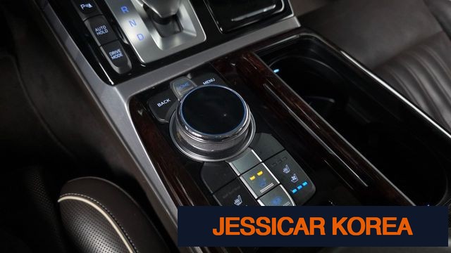 2016 Genesis EQ900 - Thumbnail 2