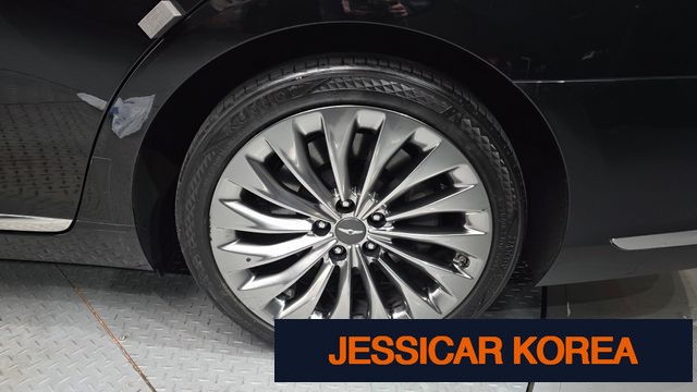 2016 Genesis EQ900 - Thumbnail 13