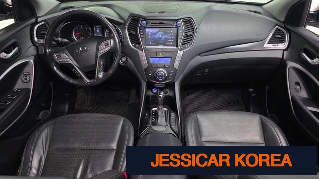 2014 Hyundai Santa Fe DM - Thumbnail 2