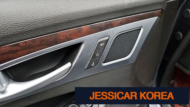 2016 Hyundai Genesis DH - Thumbnail 5