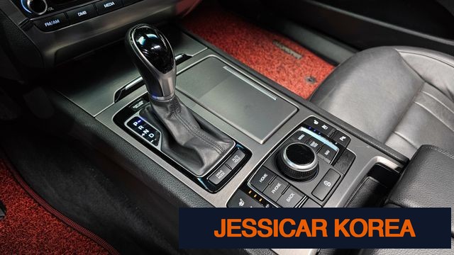 2016 Hyundai Genesis DH - Thumbnail 13