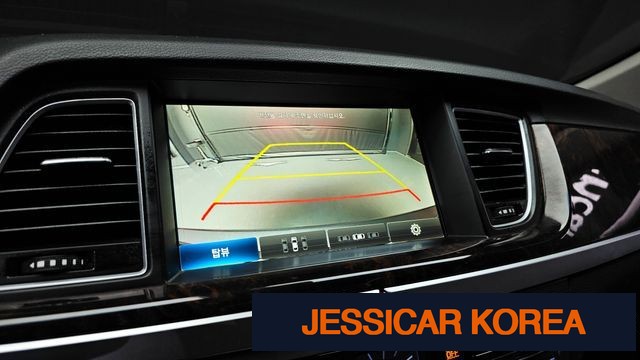 2016 Hyundai Genesis DH - Thumbnail 18