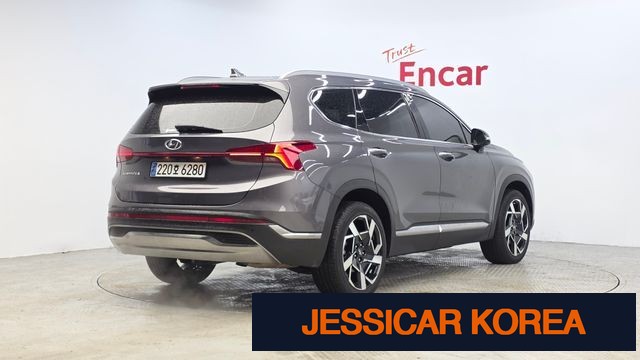 2023 Hyundai The New Santa Fe - Thumbnail 2