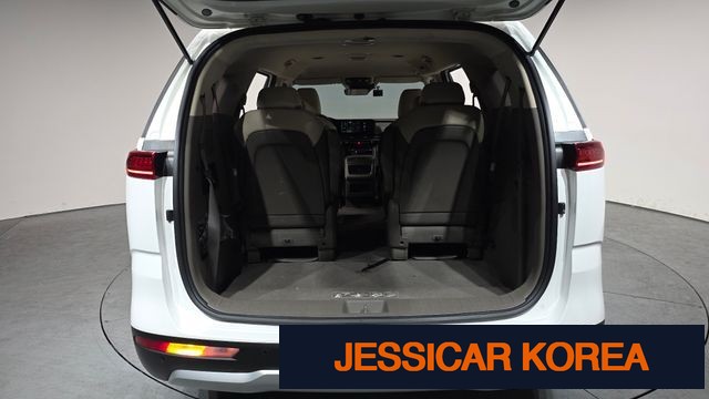 2021 Kia Carnival 4th Gen - Thumbnail 17