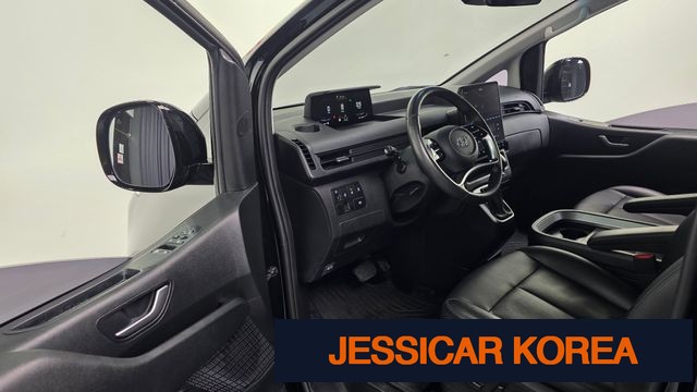 2022 Hyundai Staria - Thumbnail 4