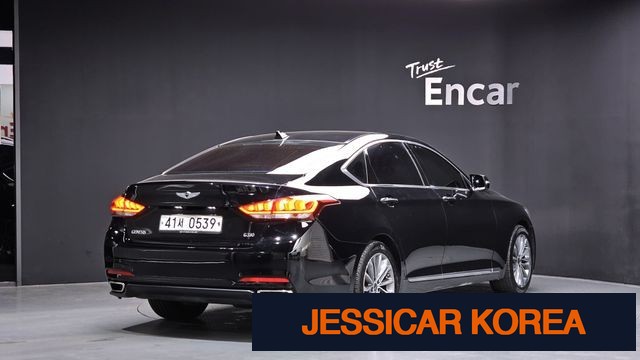 2016 Hyundai Genesis DH - Thumbnail 3