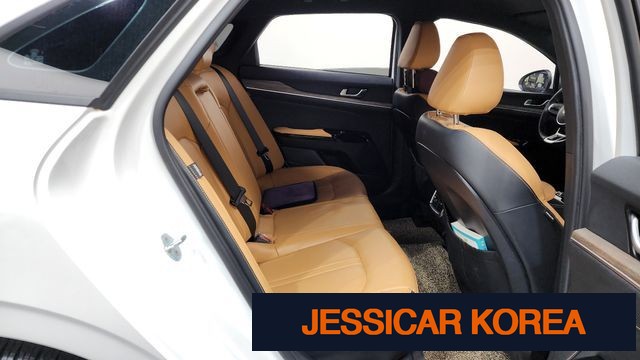 2021 Kia K5 3rd Gen - Thumbnail 3