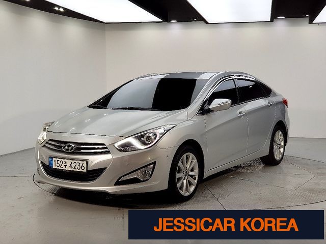 2012 Hyundai i40 saloon - Thumbnail 11