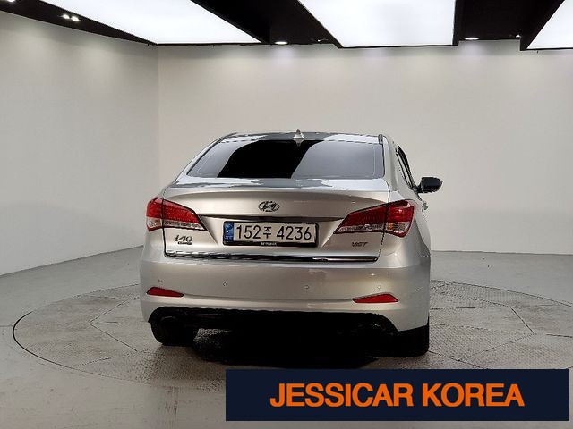 2012 Hyundai i40 saloon - Thumbnail 19