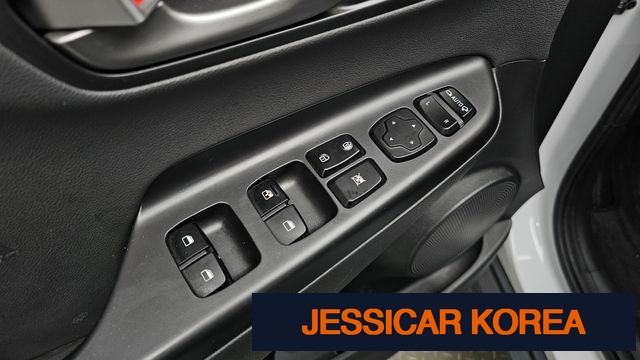 2018 Hyundai Kona - Thumbnail 16
