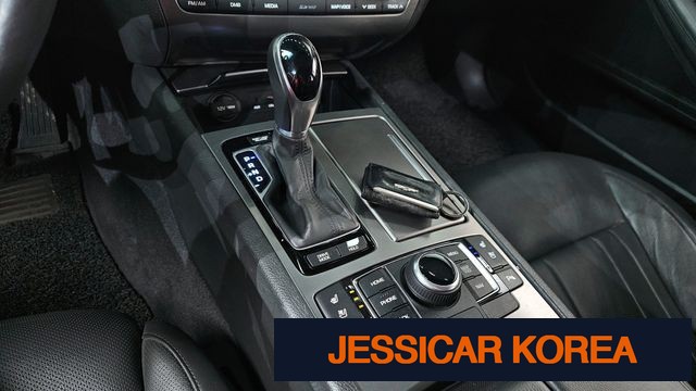 2016 Hyundai Genesis DH - Thumbnail 12