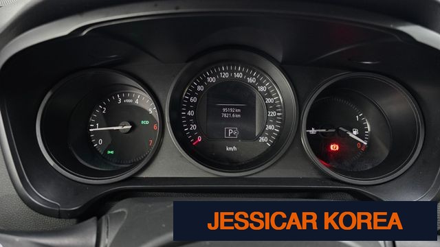 2017 Renault Korea SM6 - Thumbnail 5