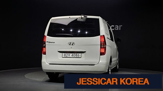 2010 Hyundai Grand Starex - Thumbnail 6