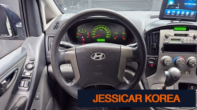 2010 Hyundai Grand Starex - Thumbnail 20