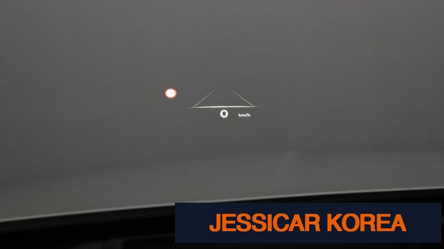 2024 Genesis GV80 - Thumbnail 2