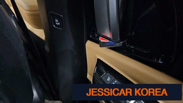 2021 Kia Carnival 4th Gen - Thumbnail 17