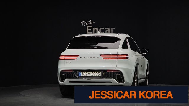 2022 Genesis GV70 - Thumbnail 7