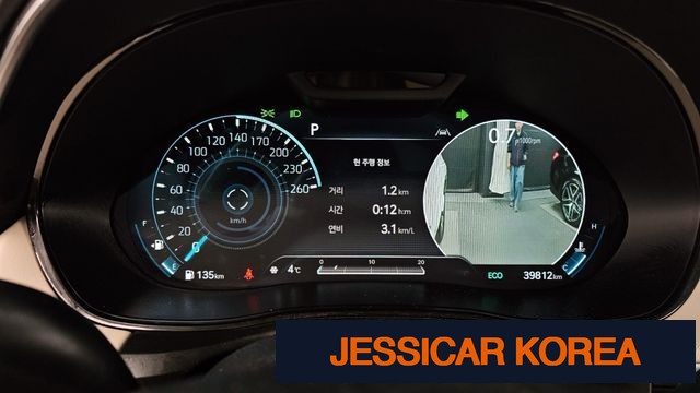 2022 Genesis GV70 - Thumbnail 11