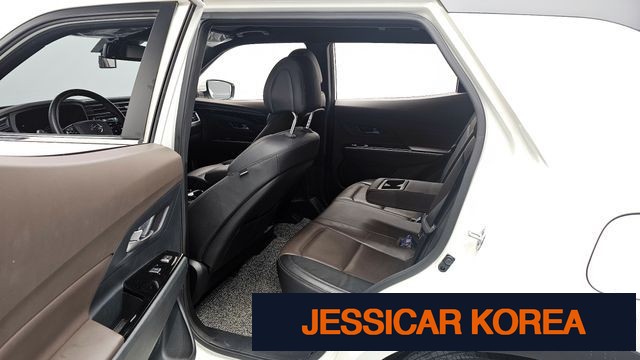 2021 KG Mobility Beautiful Korando - Thumbnail 16