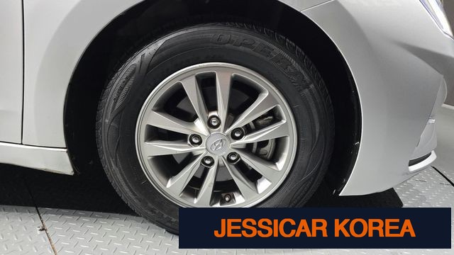 2019 Hyundai The New Avante AD - Thumbnail 6