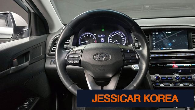 2019 Hyundai The New Avante AD - Thumbnail 8