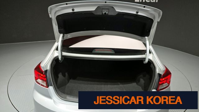 2019 Hyundai The New Avante AD - Thumbnail 11