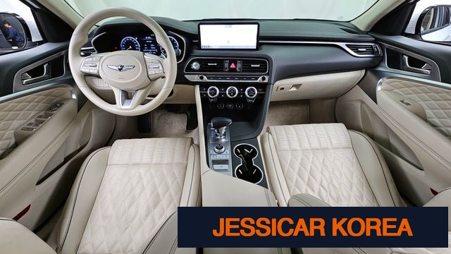 2021 Genesis The New G70 - Thumbnail 8