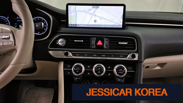 2021 Genesis The New G70 - Thumbnail 10