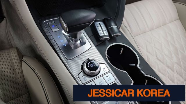 2021 Genesis The New G70 - Thumbnail 17